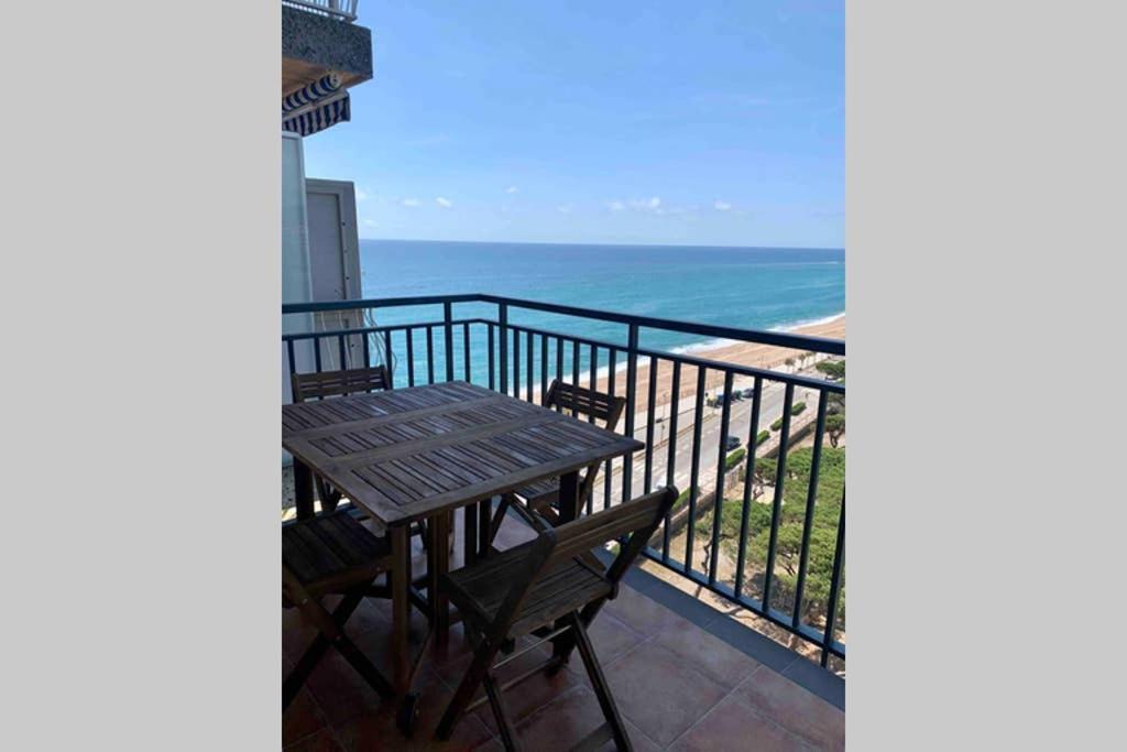 Apartamento Primera Linea De Mar Enjoy The View Blanes Buitenkant foto